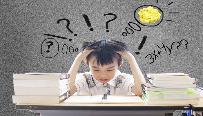 我们可以根据数学常识了解到125678本该是一串连续数字:12345678.