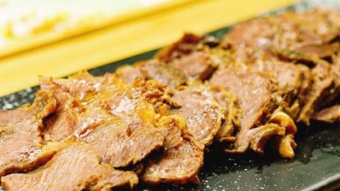 卤牛肉放什么调料 卤牛肉需要放什么调料
