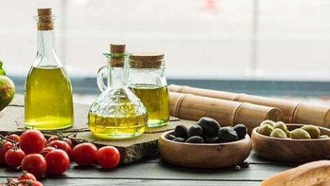 橄榄油是植物油吗