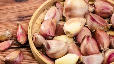 腊八蒜用什么醋比较好 腊八蒜几天可以吃