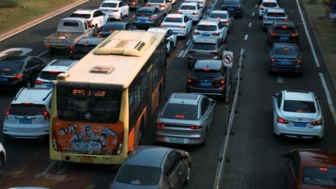 手動(dòng)擋車起步要踩剎車嗎 手動(dòng)擋車起步注意事項(xiàng)