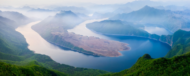 长江流经的地形区