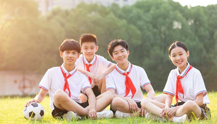 壮哉,我中国少年,与国无疆翻译成现代白话文