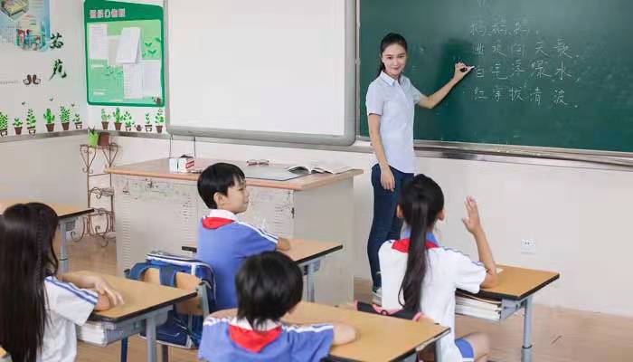 小学安全教育的主题班会内容