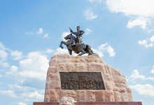 历史上蒙古帝国是由谁一手建立的 谁建立了蒙古国