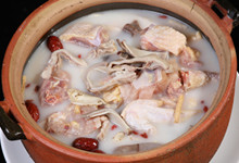 猪肚包鸡的制作方法及配料 广东猪肚包鸡的制作方法及配料