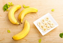 成熟的香蕉形状为什么大都是弯的