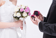 订婚戒指和结婚戒指区别 订婚戒指与结婚戒指的区别