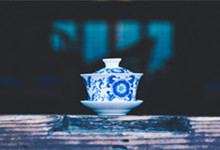 茶拥有5000年的历史,传说,神农氏喝开水时的翻译