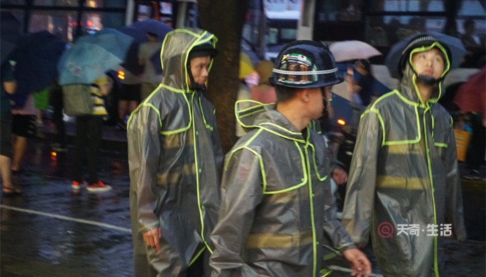 栉怎么读栉风沐雨是什么意思 栉风沐雨怎么读音是什么意思