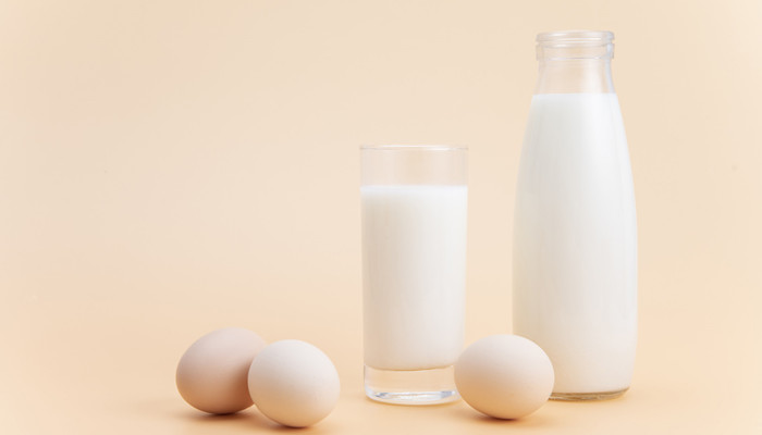 牛奶为什么是白色的