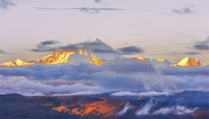 珠穆朗玛峰属于哪个国家 
