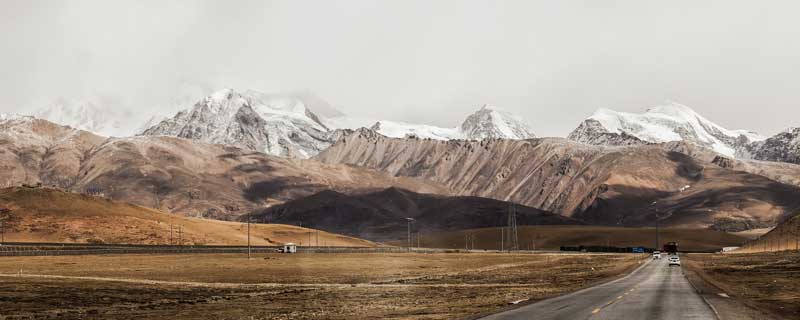 基础不牢 地动山摇的意思