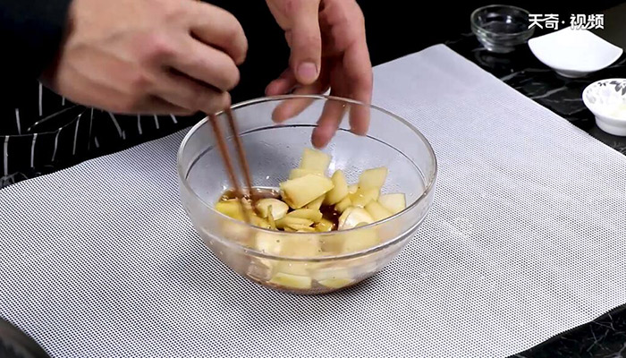生拌萝卜皮的做法 怎么做生拌萝卜皮