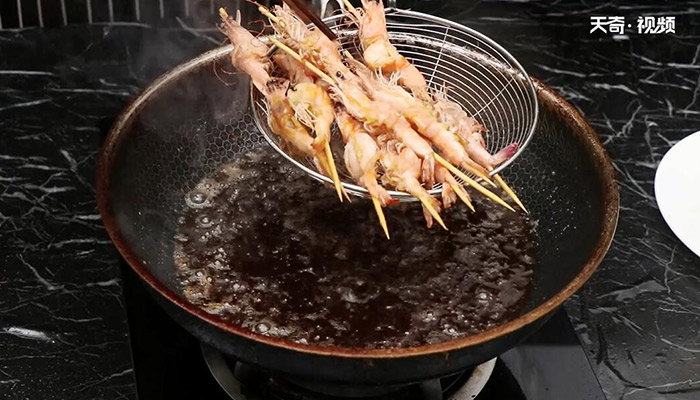 麻辣虾串的做法 麻辣虾串怎么做
