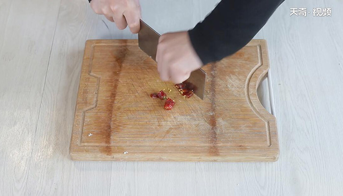如何做酱炒豆腐皮 酱炒豆腐皮的做法
