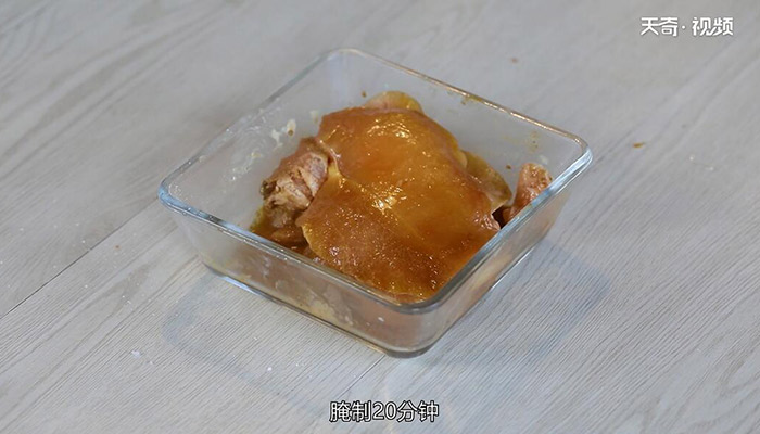 香煎鸡胸肉的做法 如何做香煎鸡胸肉