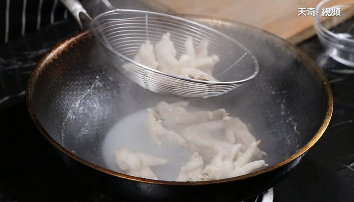 香菇凤爪汤的做法 香菇凤爪汤怎么做