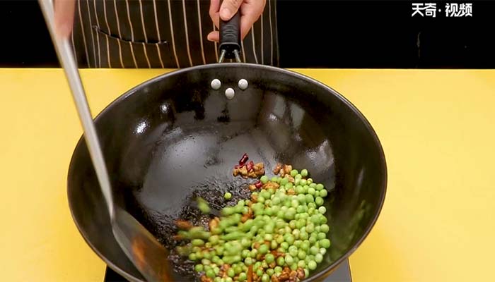 干煸豌豆的做法 干煸豌豆怎么做