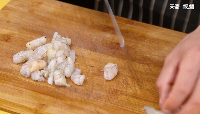 软炸虾仁怎么做  软炸虾仁的做法