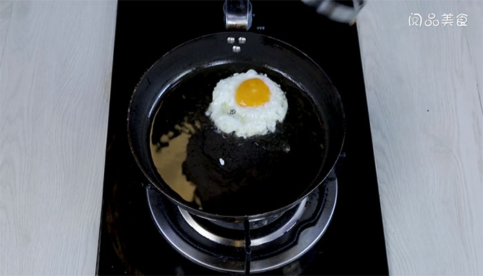 炸鸡蛋的做法 鸡蛋怎么炸圆一点