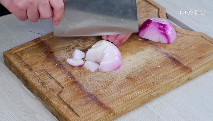 蛤蜊肉炒青椒的做法  蛤蜊肉炒青椒怎么做