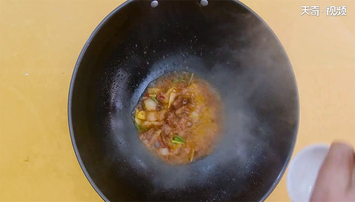 苕皮回锅肉的做法 苕皮回锅肉怎么做