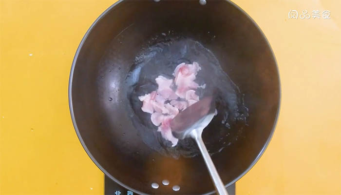 茭白回锅肉的做法 如何做茭白回锅肉
