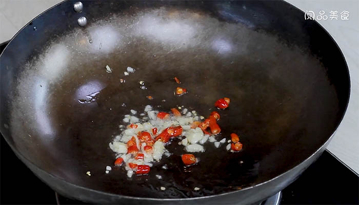 尖椒炒肉皮的做法 如何做尖椒炒肉皮