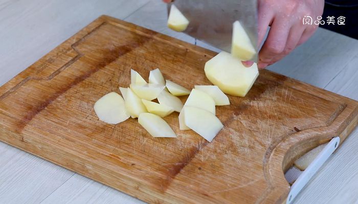 土豆豆角炖鸡块做法  土豆豆角炖鸡块怎么做