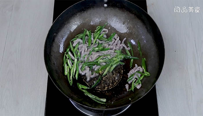尖椒炒肉丝的做法 如何做尖椒炒肉丝