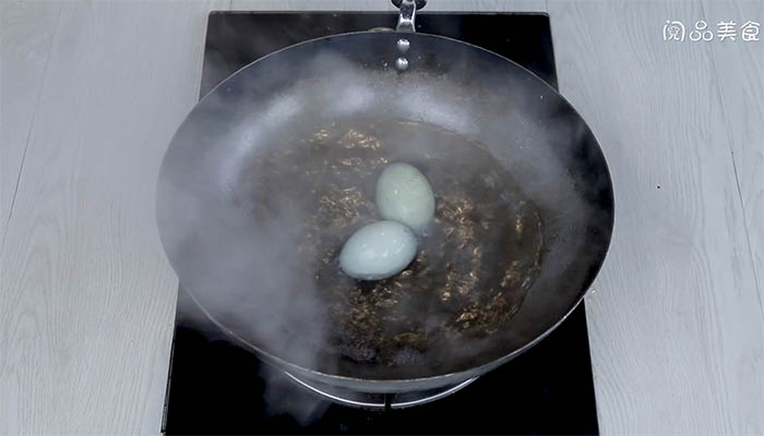 尖椒肉末炒皮蛋的做法 尖椒肉末炒皮蛋如何做