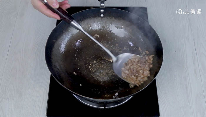 尖椒肉末炒皮蛋的做法 尖椒肉末炒皮蛋怎么做
