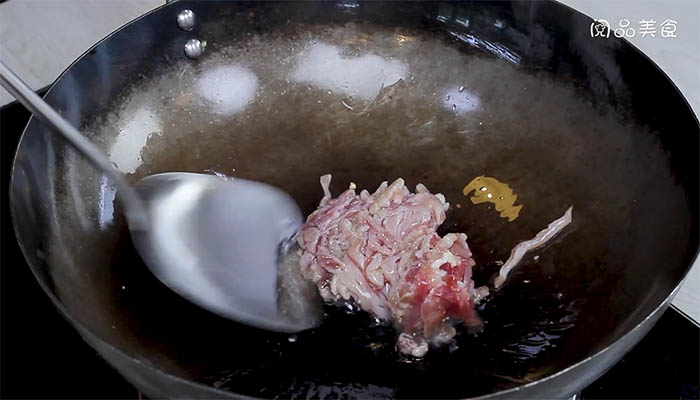 尖椒毛豆炒肉丝的做法 如何做尖椒毛豆炒肉丝