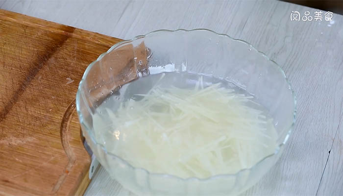 尖椒炒土豆丝的做法 如何做尖椒炒土豆丝