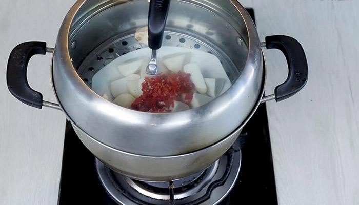 剁椒蒸芋头的做法 如何做剁椒蒸芋头