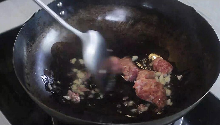 白菇炒肉末最正宗的做法 白菇炒肉末的做法