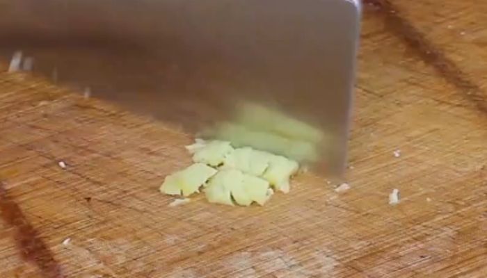 尖椒炒豆皮怎么做  尖椒炒豆皮的做法