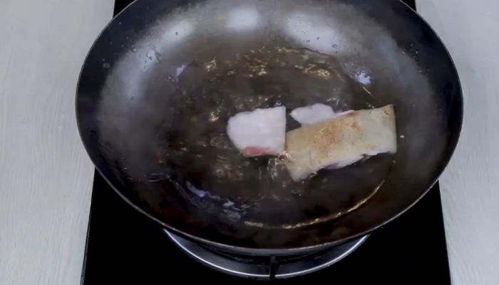 尖椒炒肉皮的做法 尖椒炒肉皮怎么做