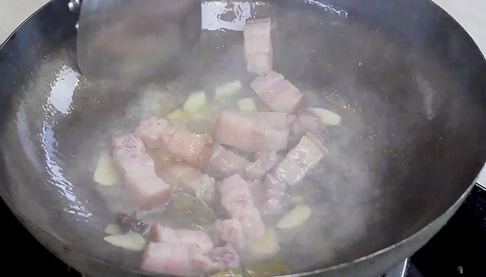 红烧肉炖笋干的做法 红烧肉炖笋干怎么做