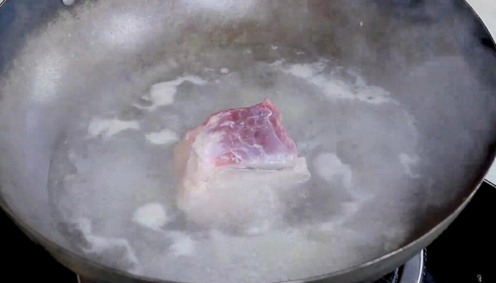 红烧肉炖笋干的做法 红烧肉炖笋干怎么做