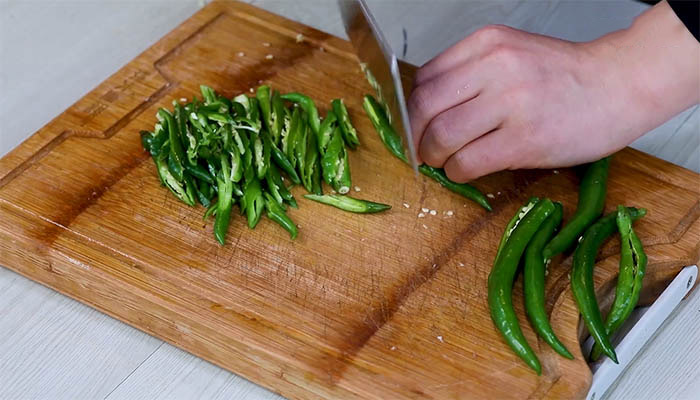 尖椒肉丝怎么做 尖椒肉丝的做法