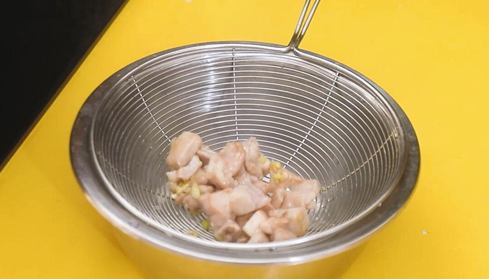 酸菜碎米兔的做法 酸菜碎米兔怎么做