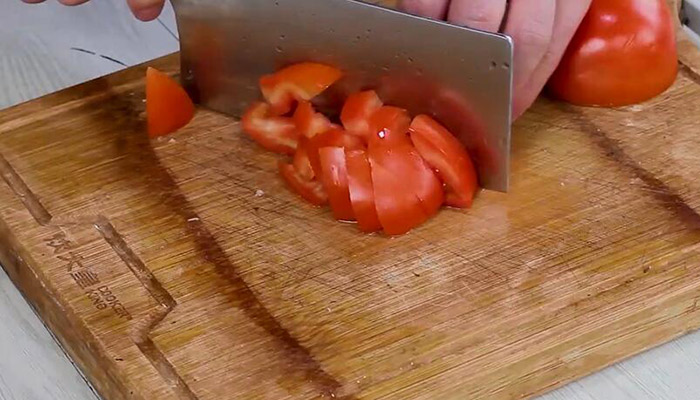 肉末番茄烧毛豆的做法 肉末番茄烧毛豆怎么做