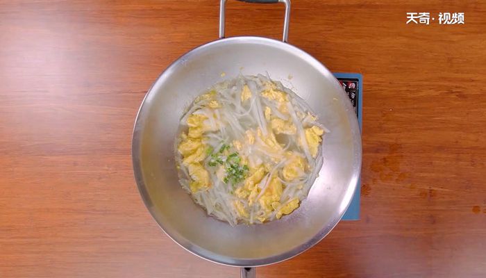 萝卜丝煎蛋汤的做法  萝卜丝煎蛋汤怎么做