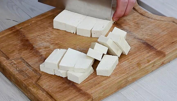 茼蒿炖豆腐做法 茼蒿炖豆腐怎么做