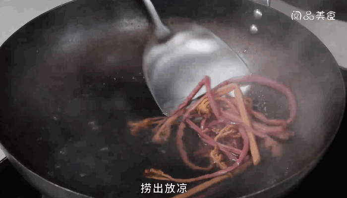 蕨菜烧带鱼做法  蕨菜烧带鱼怎么做