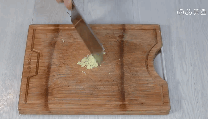 黄花菜木耳炒肉丝的做法，黄花菜木耳炒肉丝怎么做