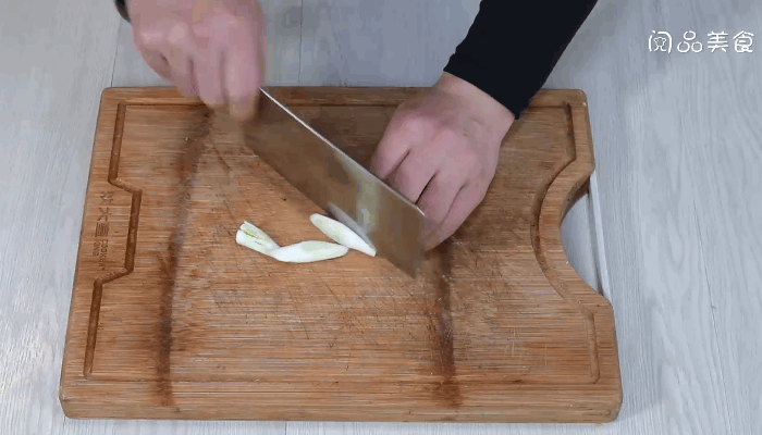 口蘑蕨菜汆豆腐的做法,口蘑蕨菜汆豆腐怎么做