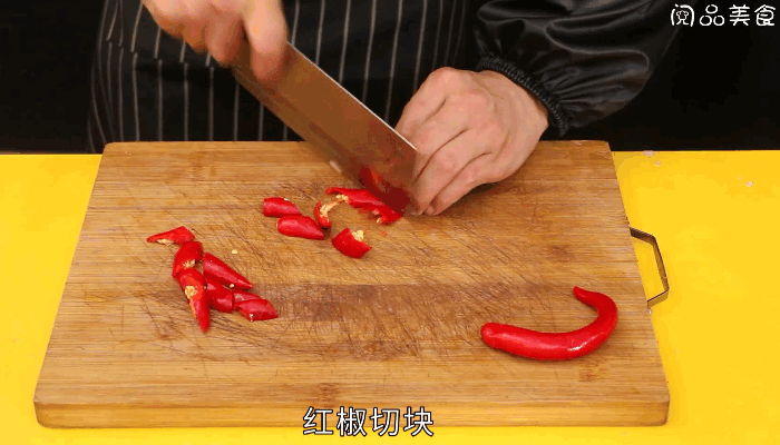 青椒炒鸭肉的做法，青椒炒鸭肉怎么做